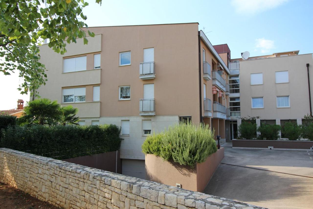 Apartment Vojka in city center Poreč Buitenkant foto